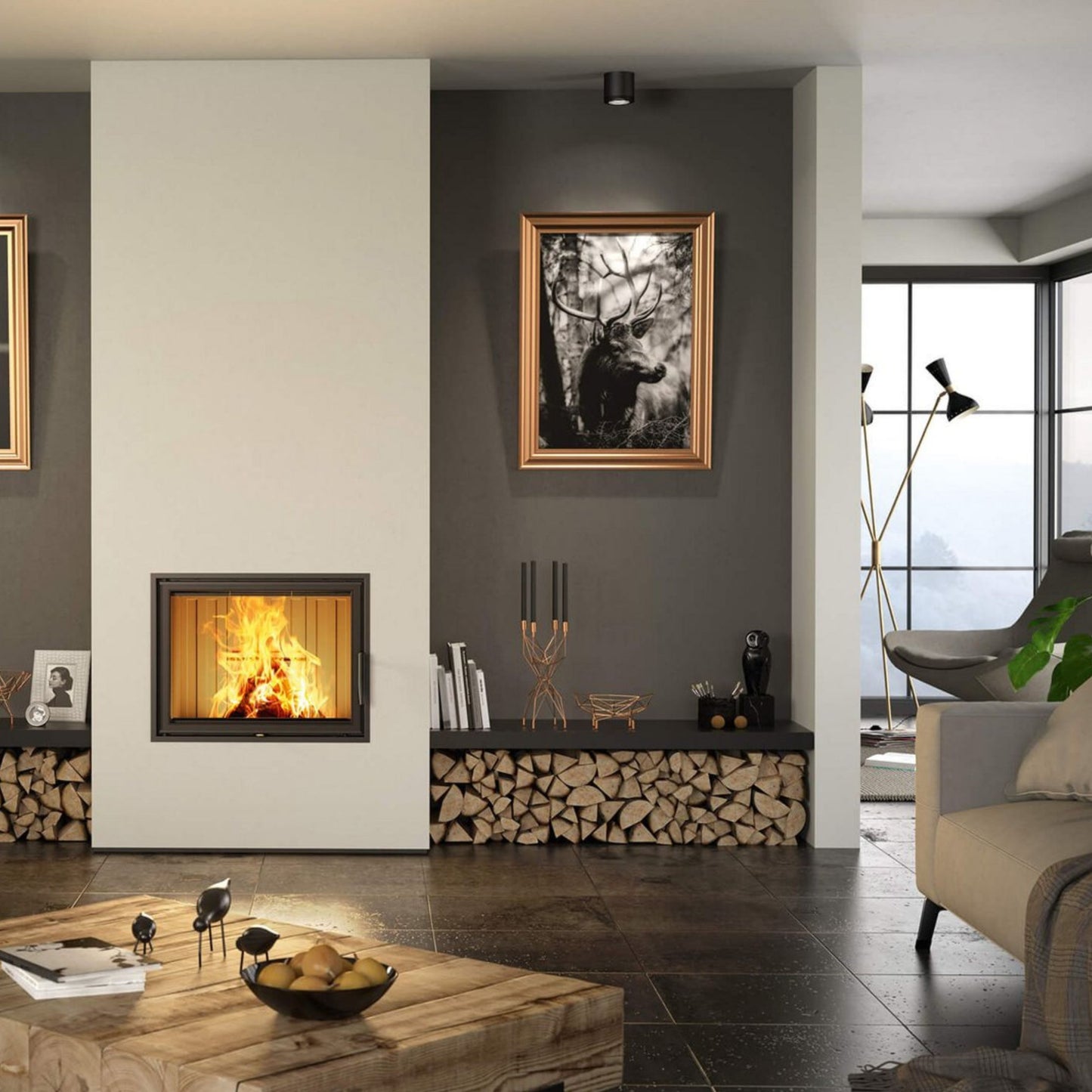 Obzidan kaminski vložek z ravno zasteklitvijo, obzidava je v beli barvi