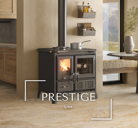 Štedilnik na drva iz litega železa, štedilnik je v črni barvi