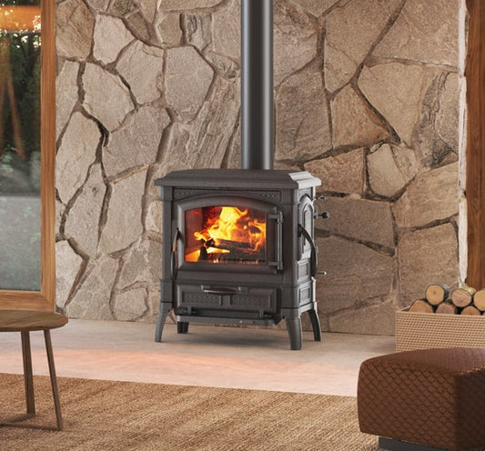 Kaminska peč v antracit barvi