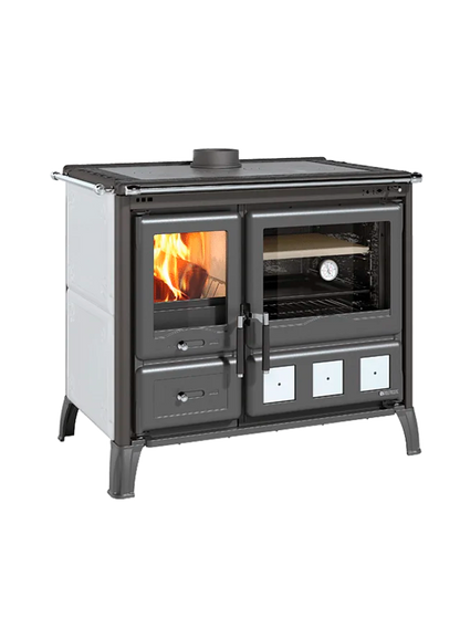 štedilnik na drva s keraično oblogo v beli barvi, na levi strani je kurišče na desni strani pa velika pečica